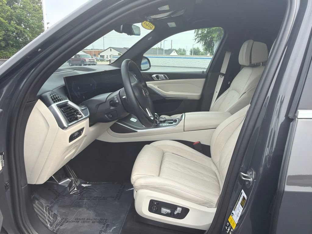 Used 2023 BMW ALPINA XB7 AWD/4WD image 17