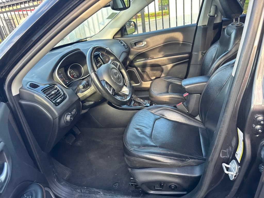 Used 2018 Jeep Compass Limited AWD/4WD image 5