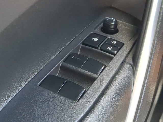 Used 2024 Toyota Corolla Cross SE AWD/4WD image 22