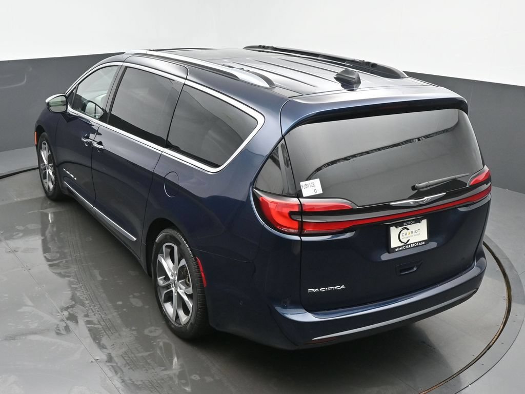 Used 2024 Chrysler Pacifica Pinnacle FWD image 39