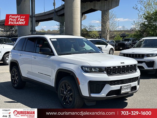 New 2026 Jeep Grand Cherokee Altitude AWD/4WD image 1