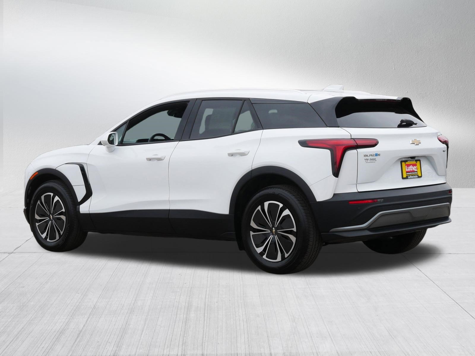 Used 2024 Chevrolet Blazer EV LT image 5