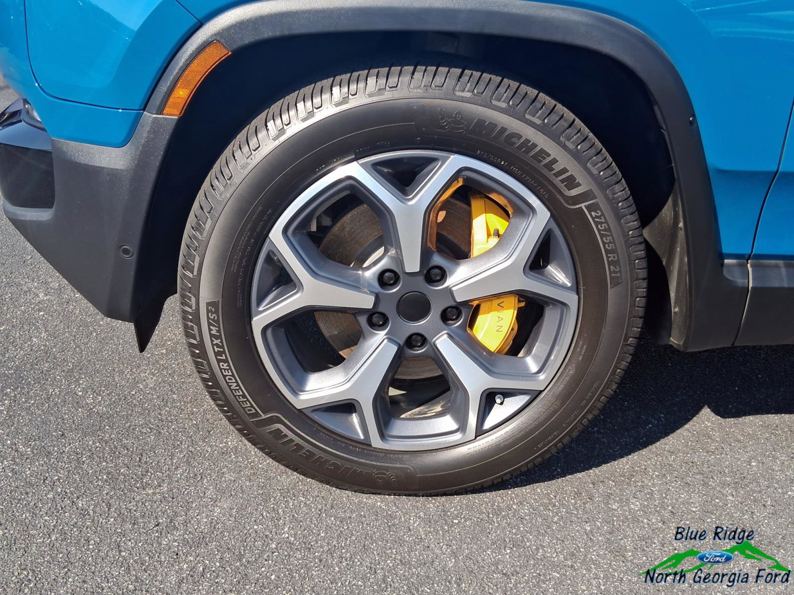 Used 2022 Rivian R1T Adventure image 8