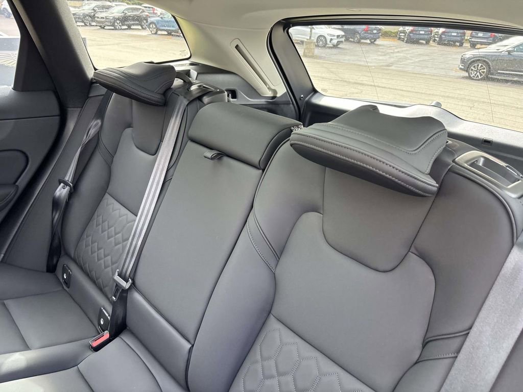 New 2026 Volvo XC60 B5 Plus w/ Protection Package Premier image 25
