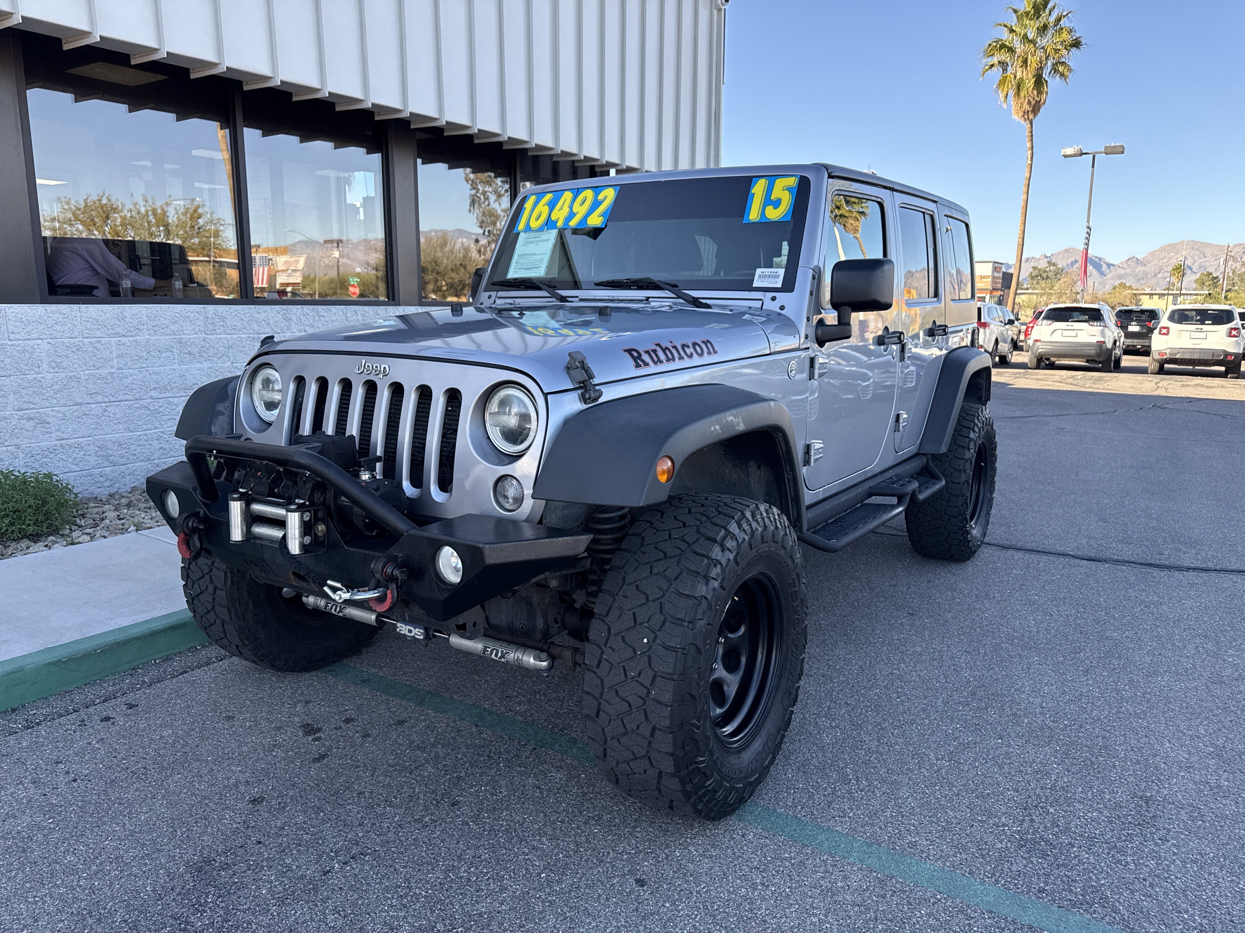 Used 2015 Jeep Wrangler Unlimited Rubicon w/ Connectivity Group image 9