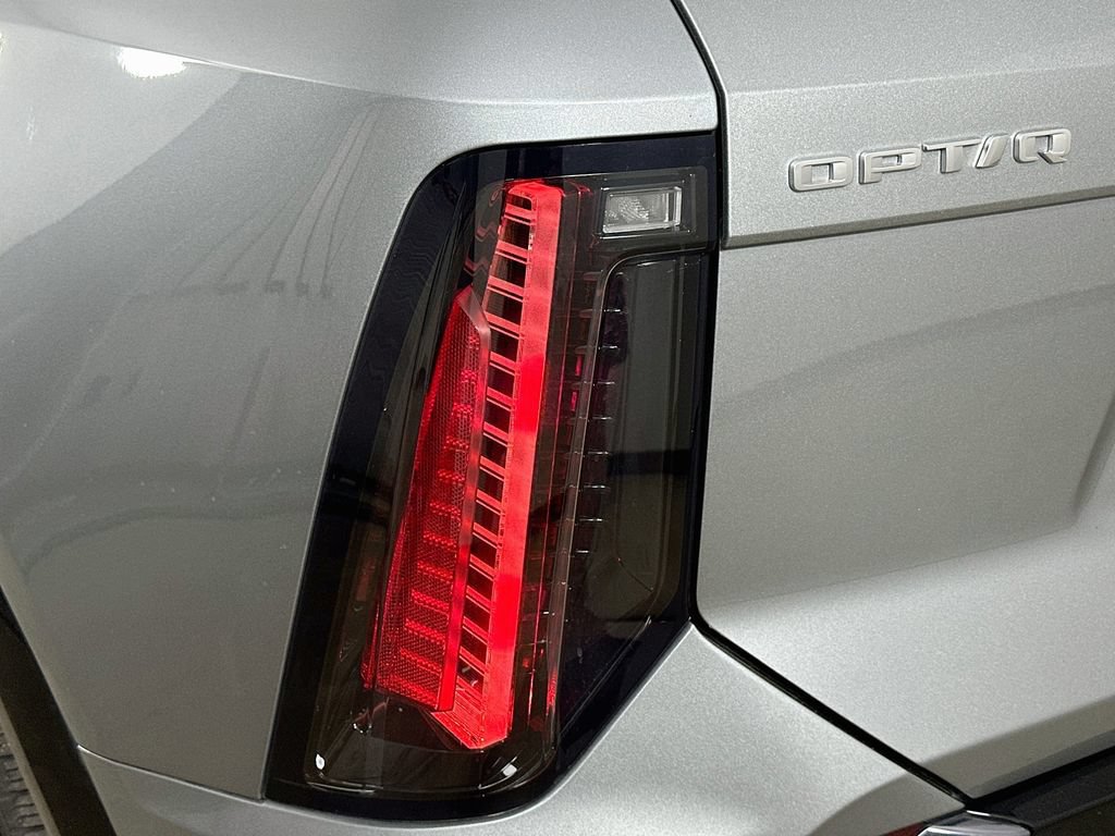 Certified 2025 Cadillac Optiq Sport 2 AWD/4WD image 43