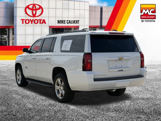 Used 2018 Chevrolet Suburban LT RWD image 6