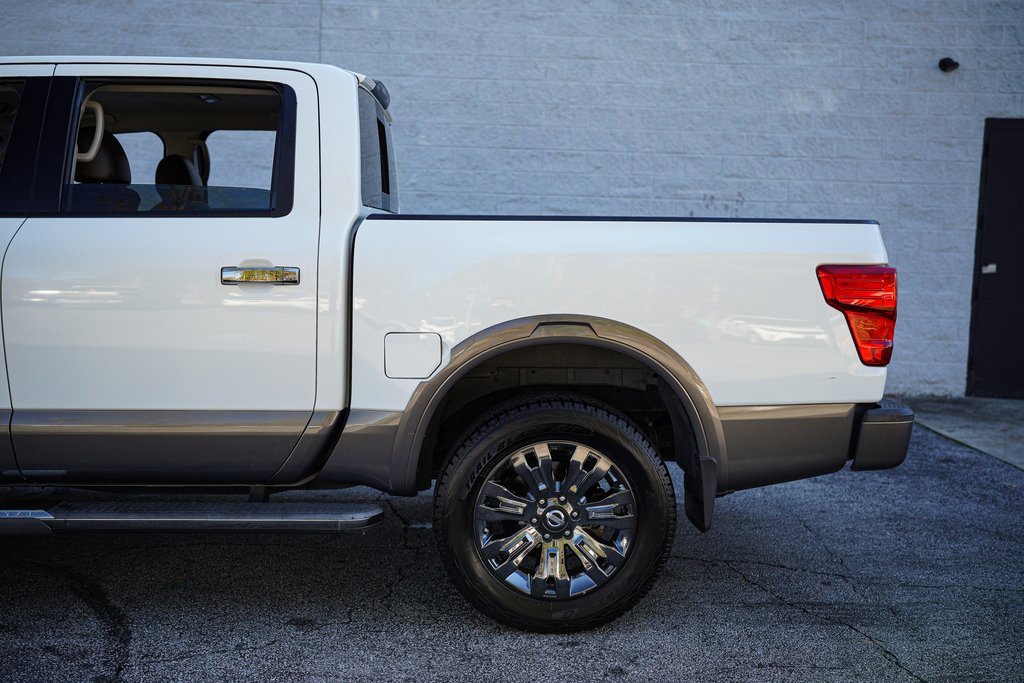 Used 2018 Nissan Titan Platinum Reserve image 12