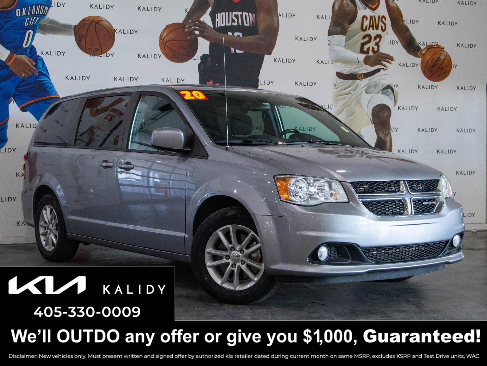Used 2020 Dodge Grand Caravan SE image 1