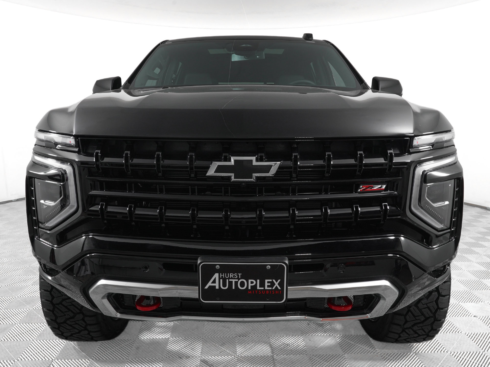 Used 2026 Chevrolet Tahoe Z71 w/ Comfort Package AWD/4WD image 3