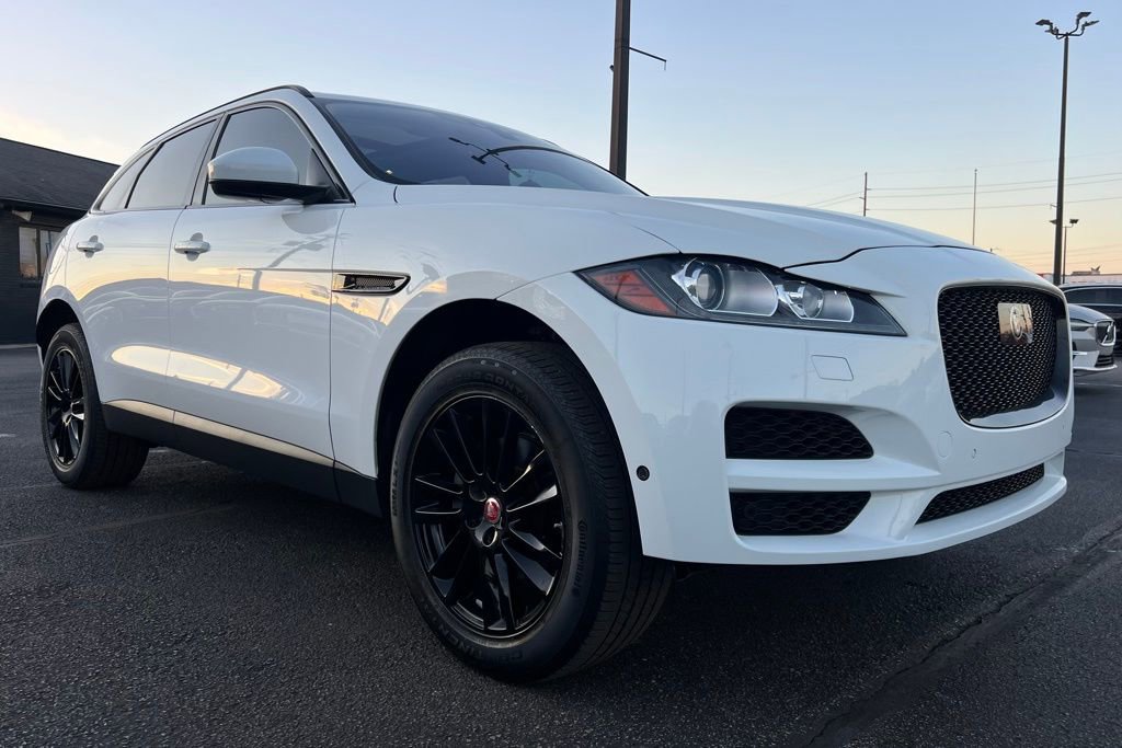 Used 2020 Jaguar F-PACE Prestige image 10