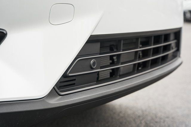 New 2026 Volvo XC40 B5 Ultra w/ Protection Package Premier image 16