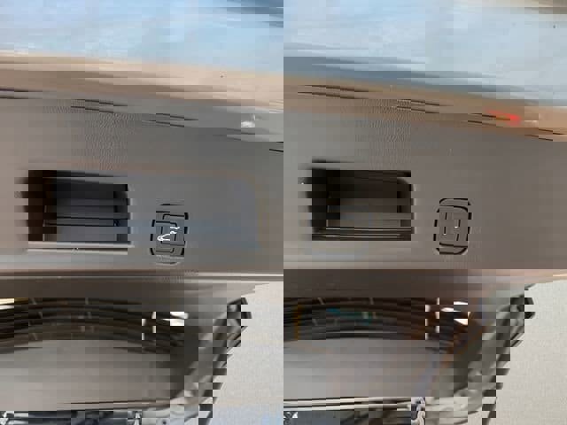 Used 2025 Buick Enclave Avenir w/ Super Cruise Package image 12