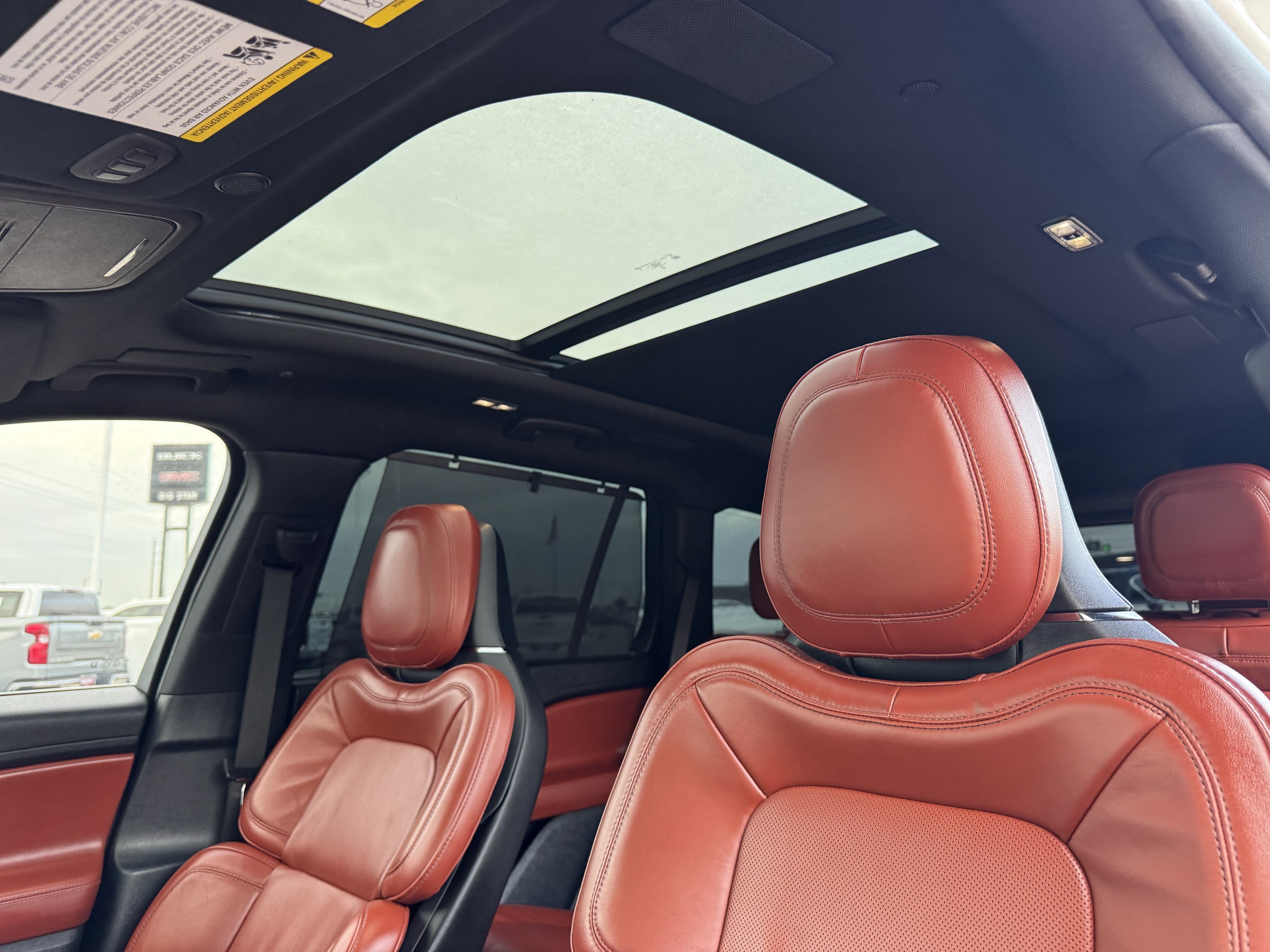 Used 2025 Lincoln Aviator Reserve w/ Equipment Group 201A AWD/4WD image 22
