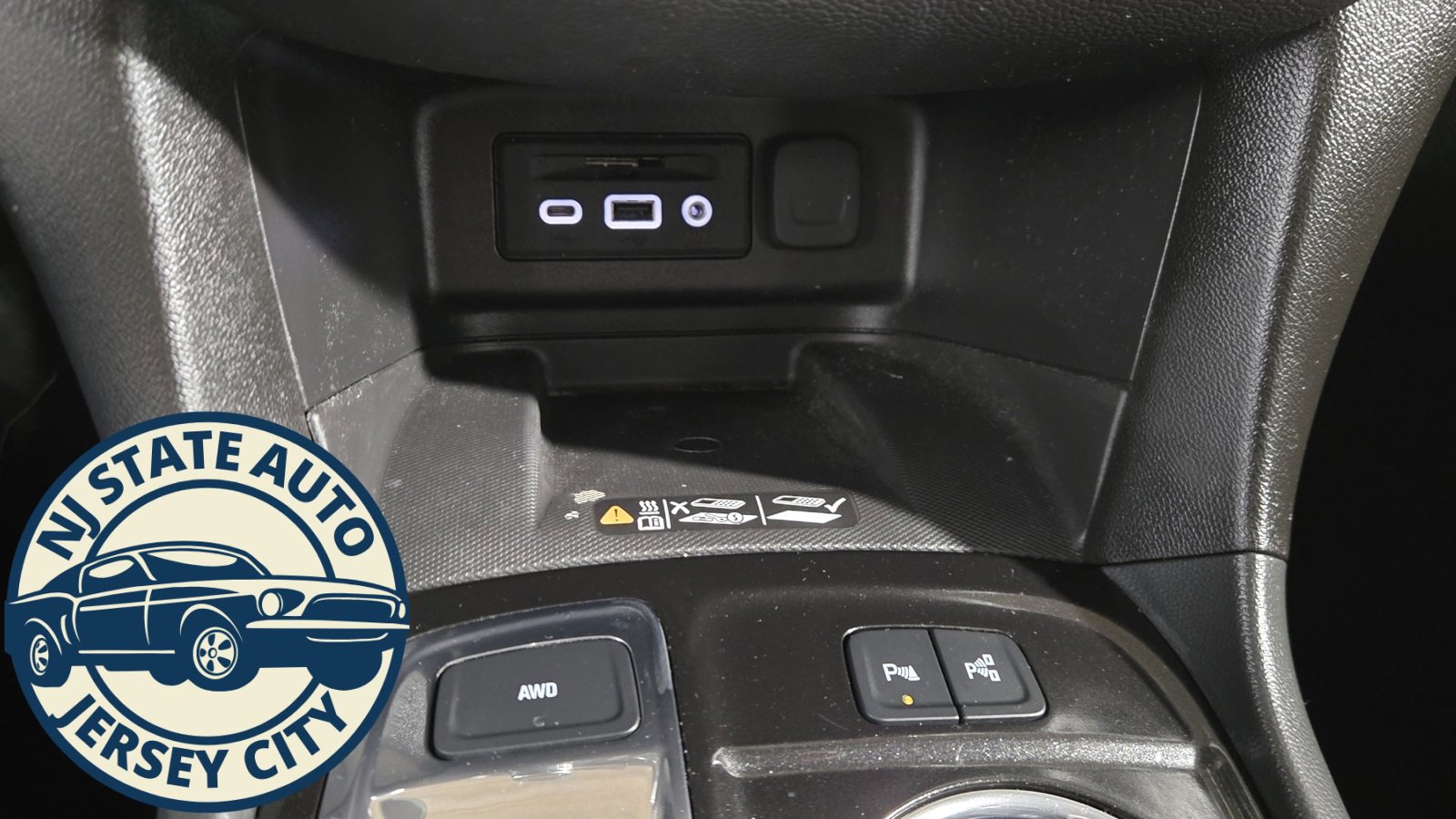 Used 2024 Chevrolet Equinox Premier image 15