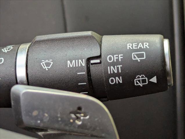 Used 2025 Land Rover Range Rover SE AWD/4WD image 13