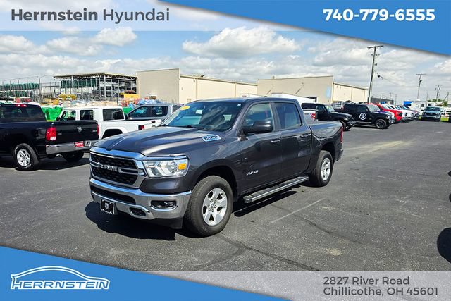 Used 2022 RAM 1500 Big Horn AWD/4WD image 3