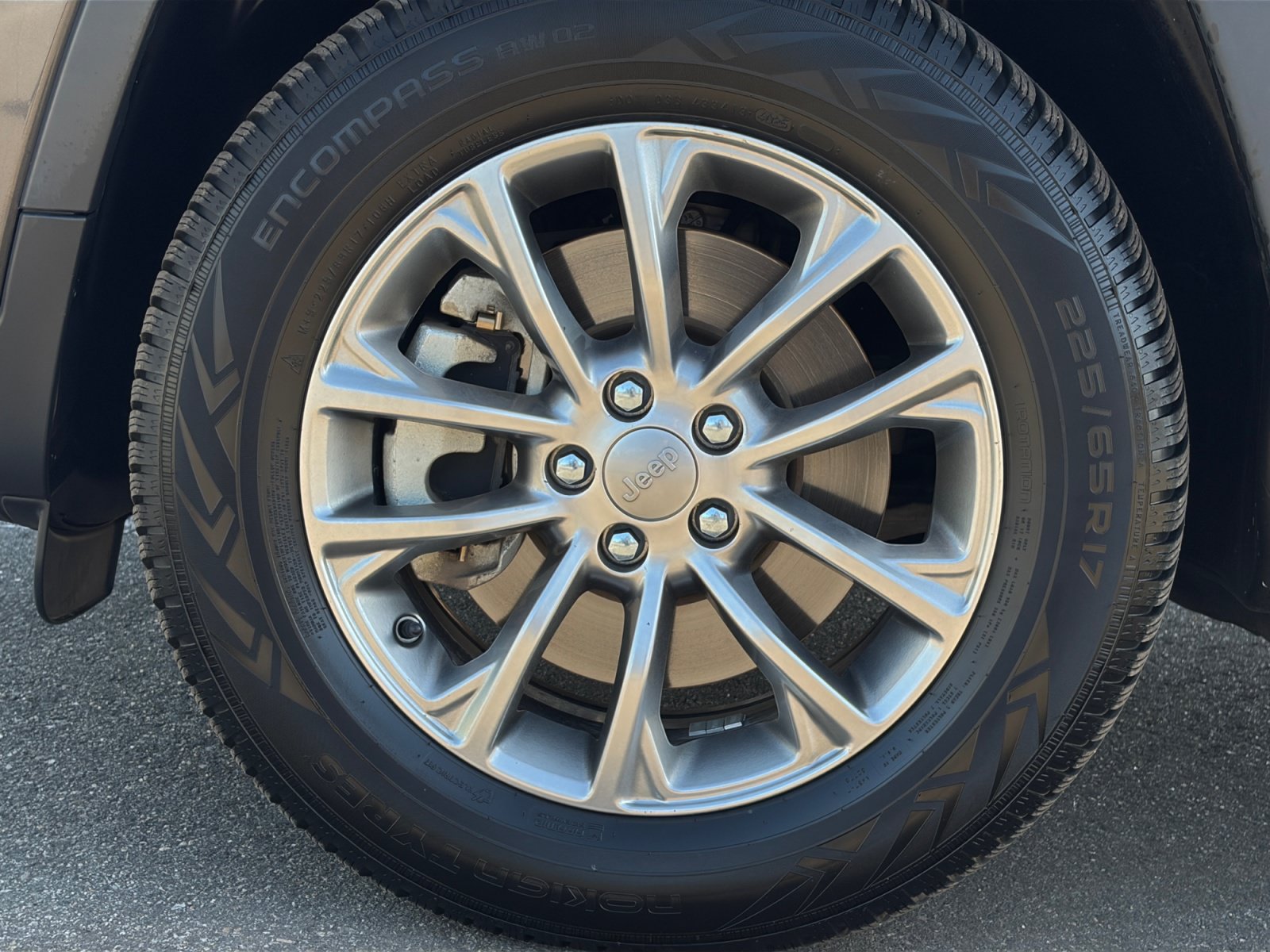 Used 2021 Jeep Cherokee Latitude Lux AWD/4WD image 11