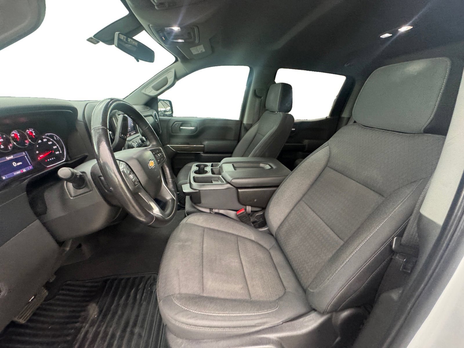 Certified 2020 Chevrolet Silverado 1500 LT w/ Texas Edition AWD/4WD image 10