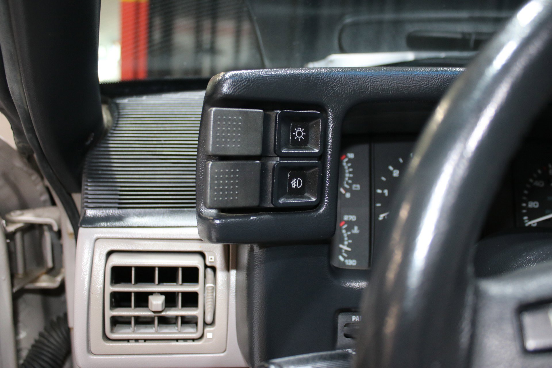 Used 1990 Ford Mustang GT image 64