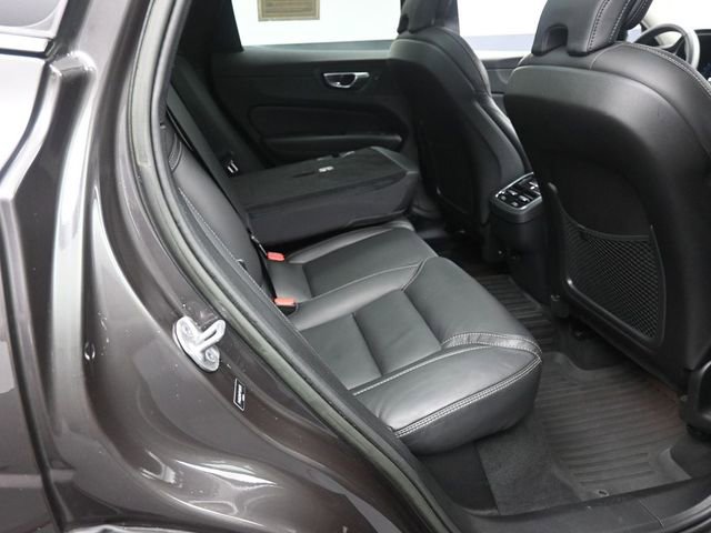 Used 2023 Volvo XC60 B6 Ultimate w/ Protection Package Premier image 26