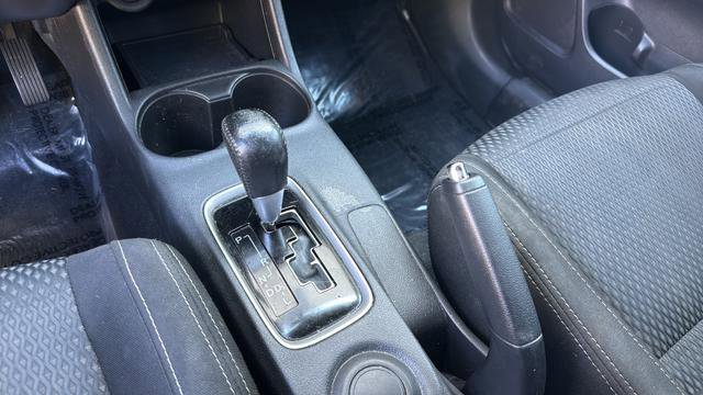 Used 2016 Mitsubishi Outlander SE image 18