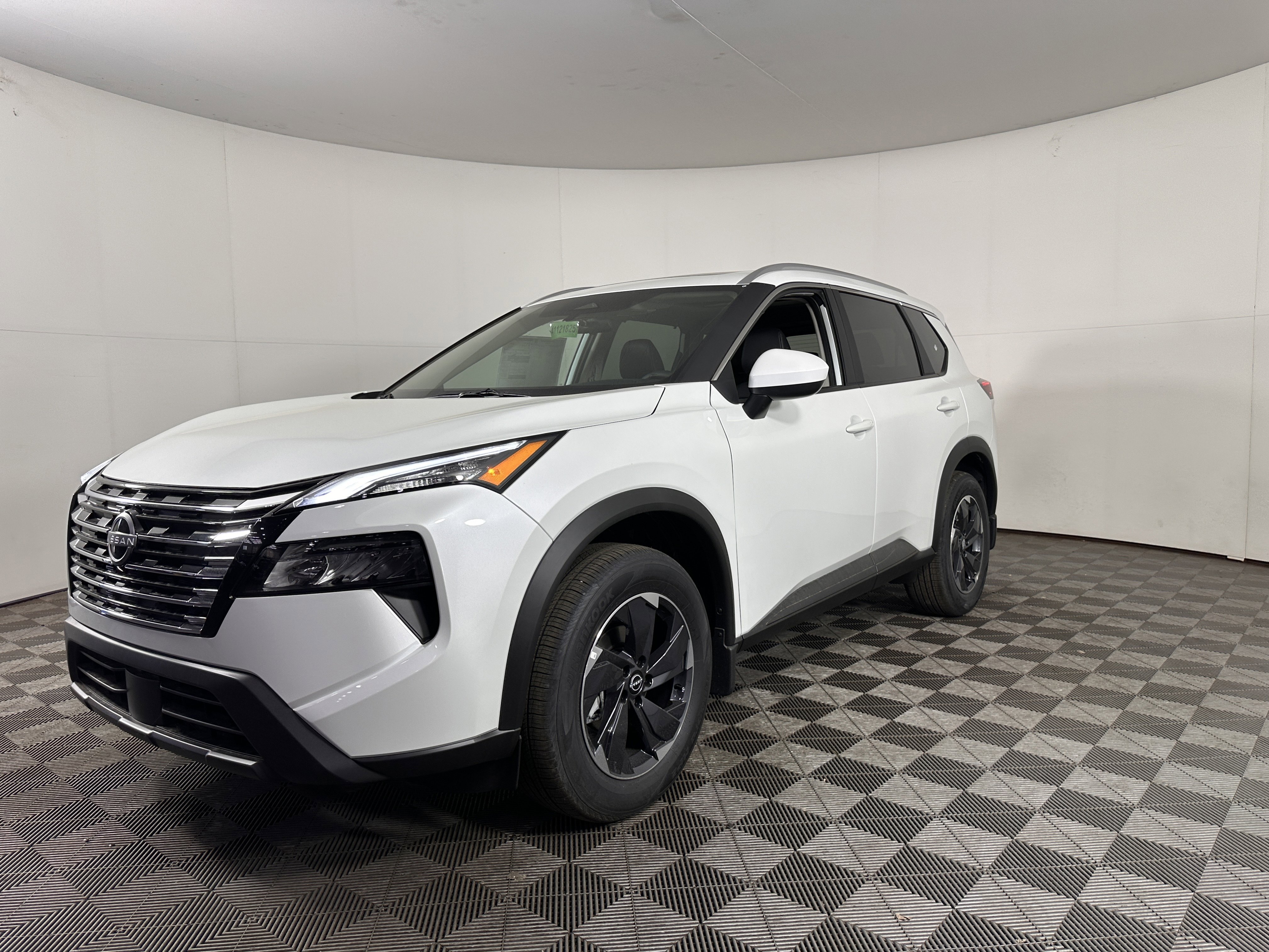 New 2026 Nissan Rogue SV w/ SV Premium Package image 3