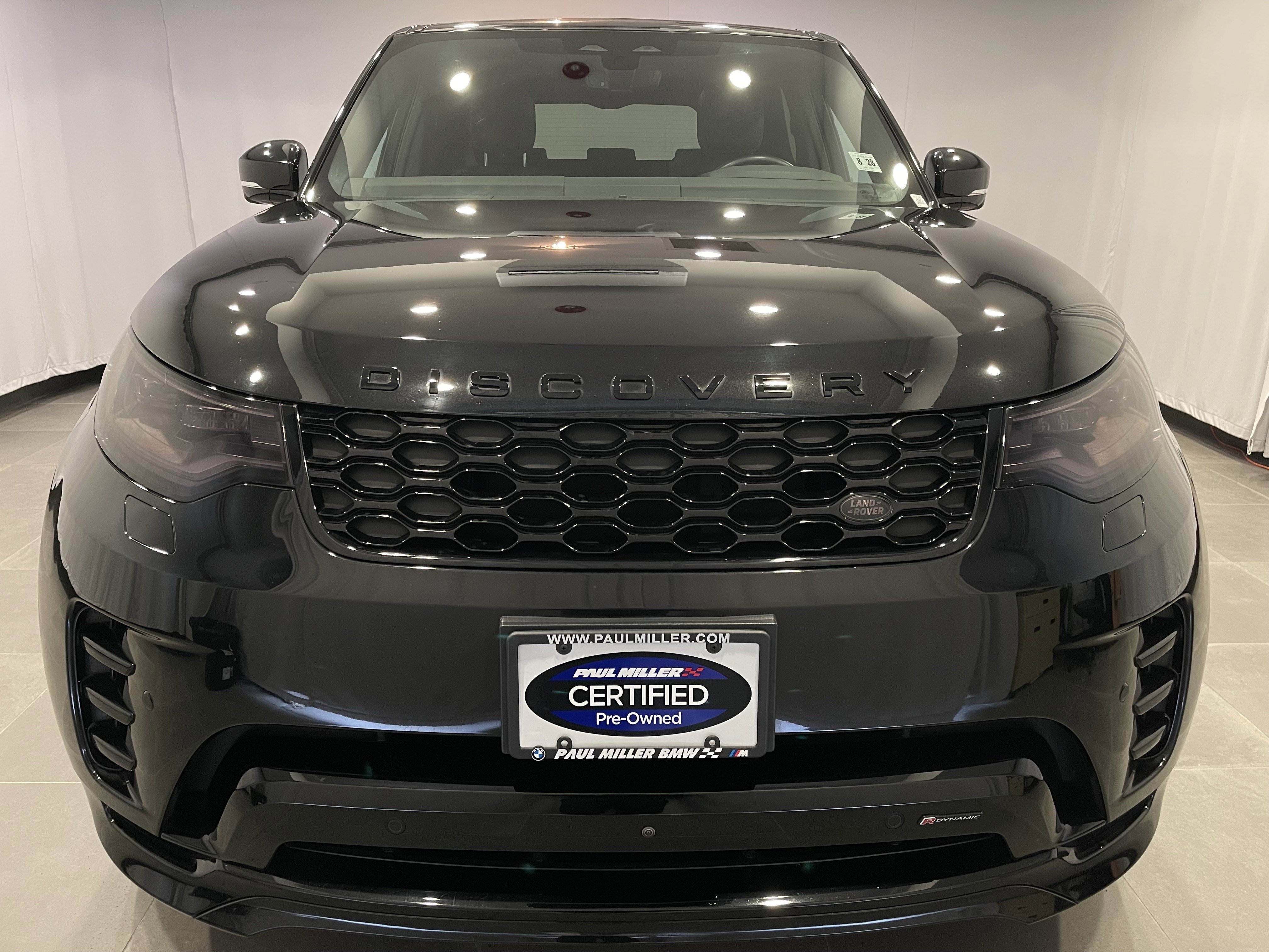 Used 2023 Land Rover Discovery S R-Dynamic image 2