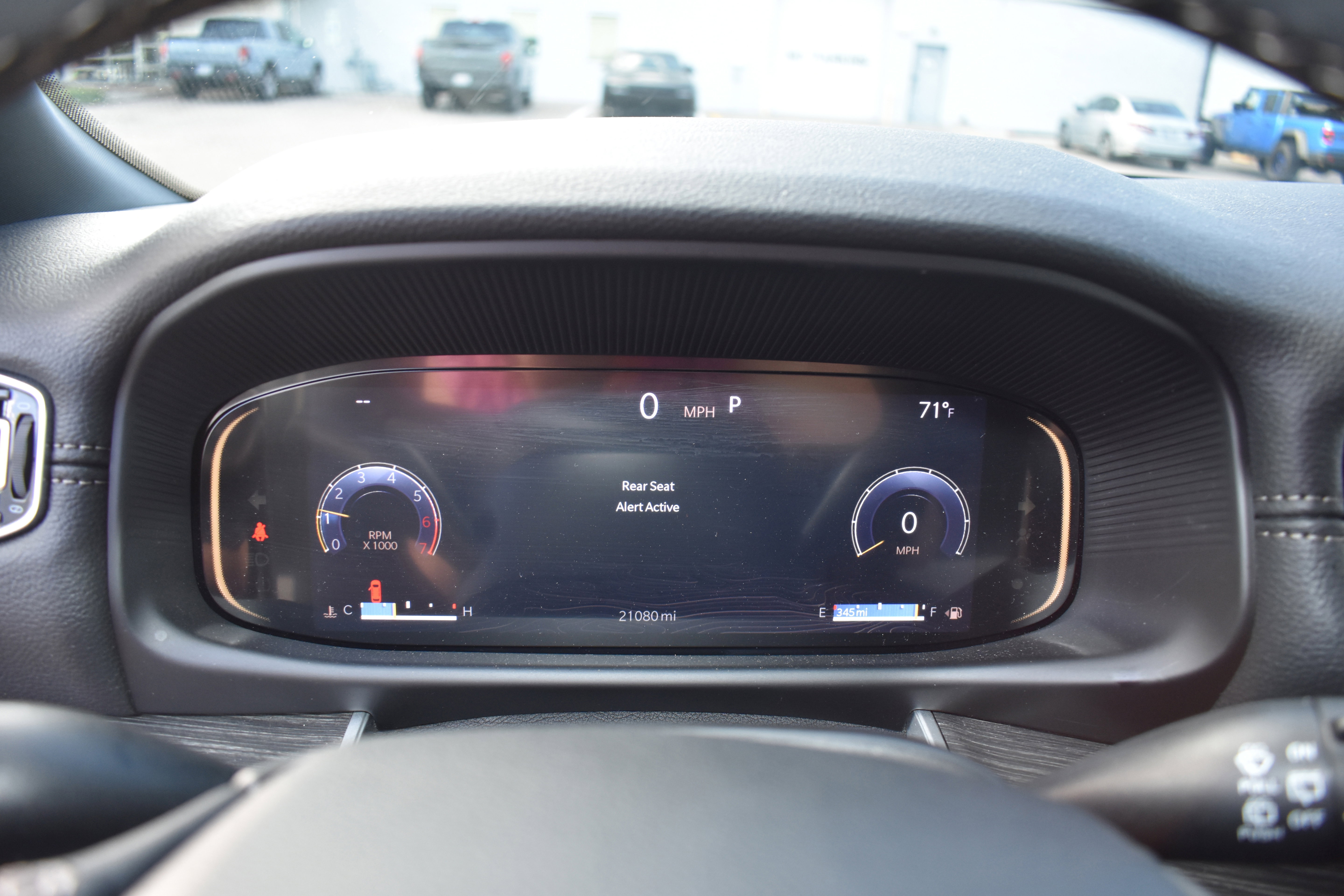 Used 2024 Jeep Wagoneer L Series II w/ Premium Group I image 18