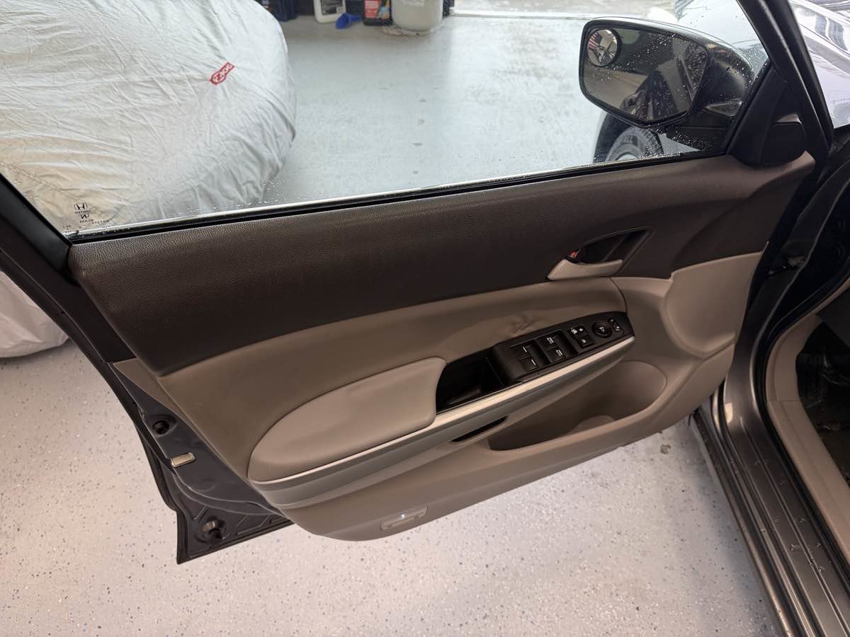 Used 2009 Honda Accord EX image 22