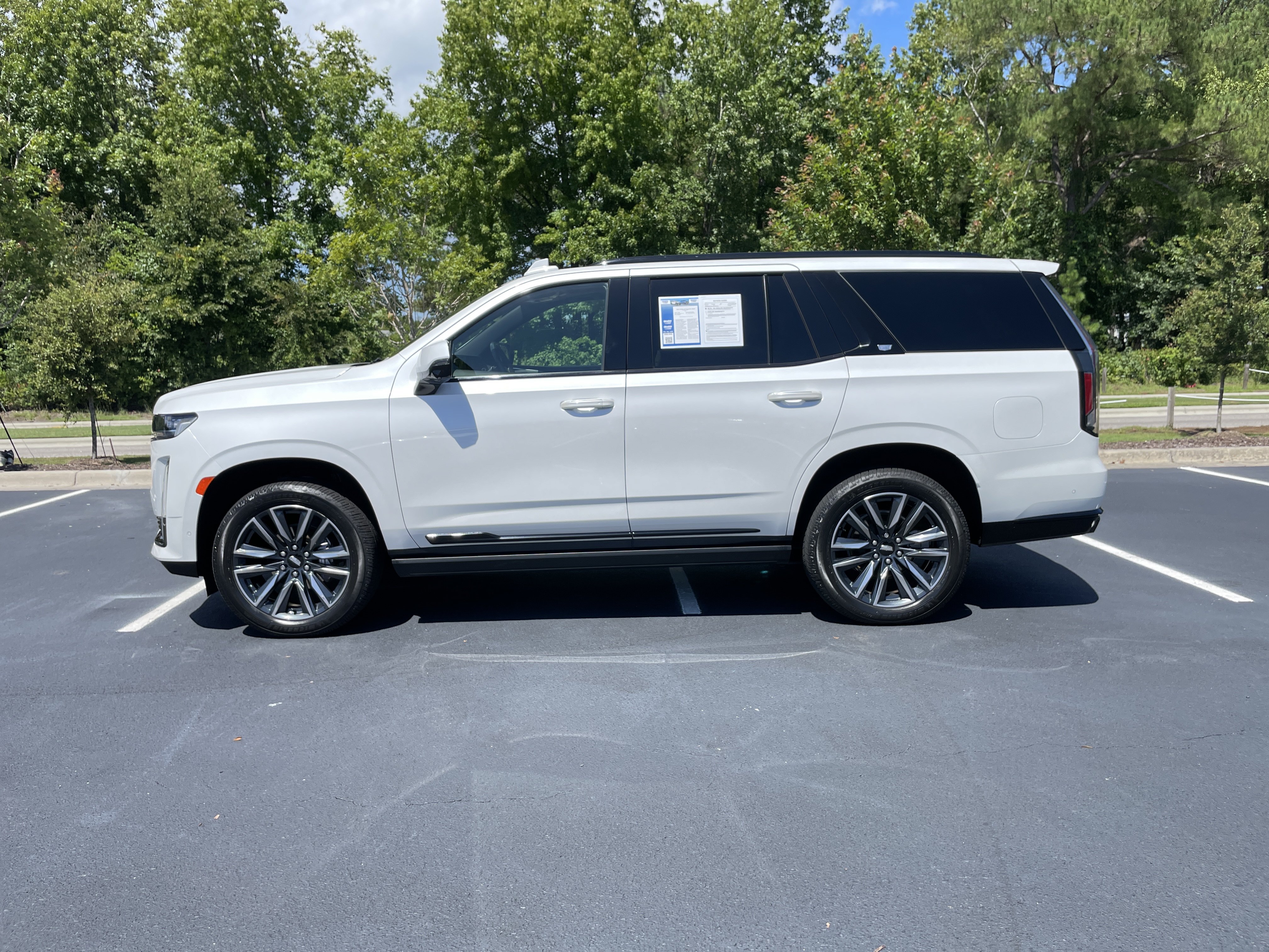 Used 2021 Cadillac Escalade Sport w/ Driver Assist Tech Package AWD/4WD image 6