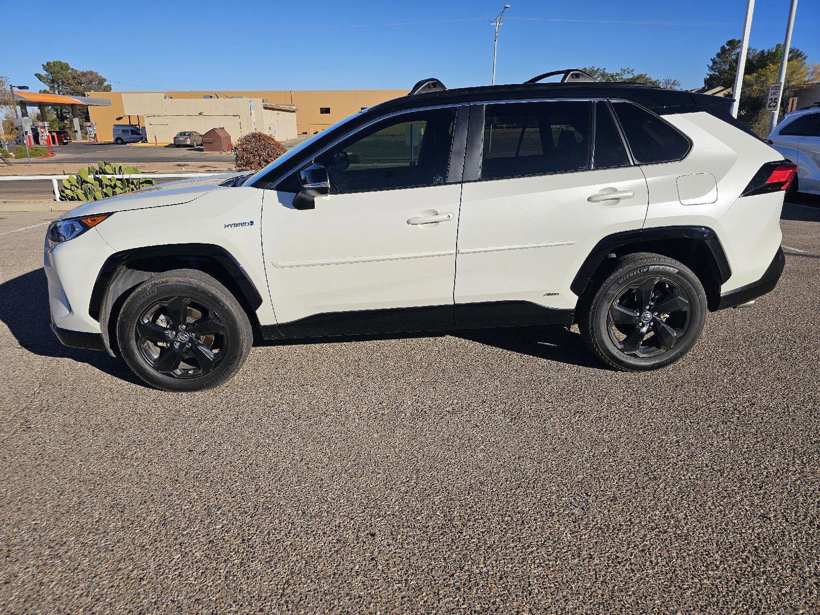 Used 2019 Toyota RAV4 XSE image 3