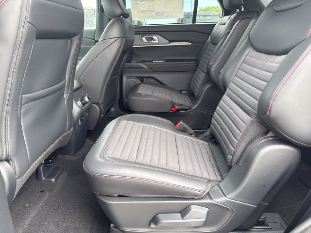 New 2026 Ford Explorer ST-Line AWD/4WD image 15