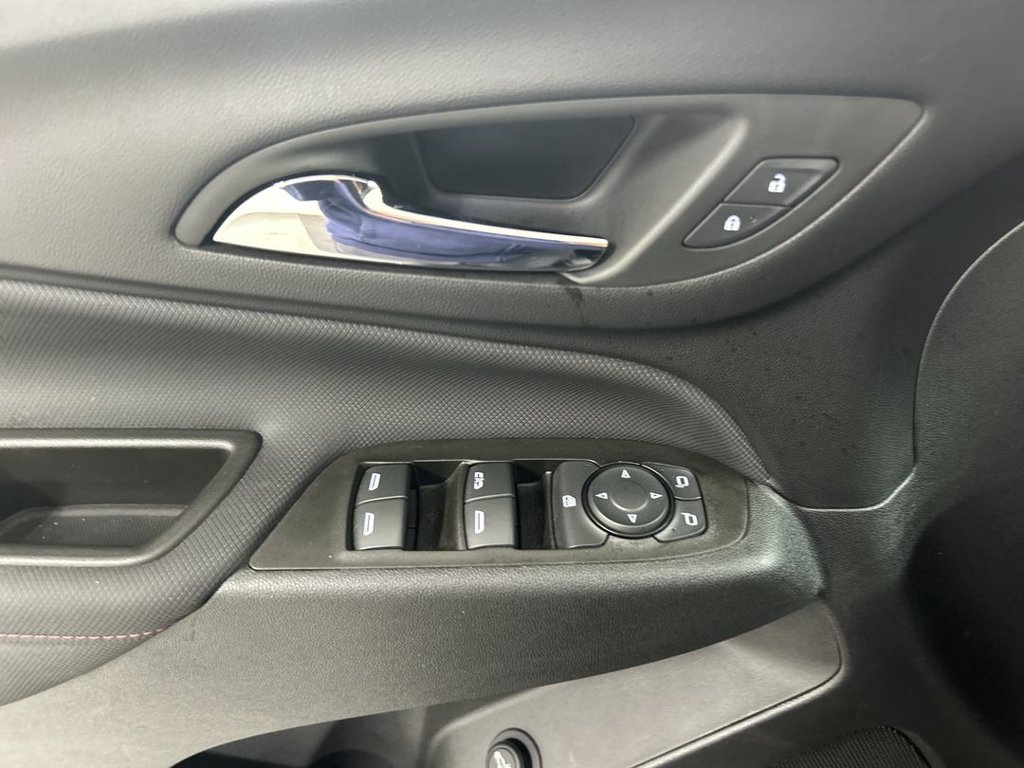 Certified 2023 Chevrolet Equinox RS AWD/4WD image 11