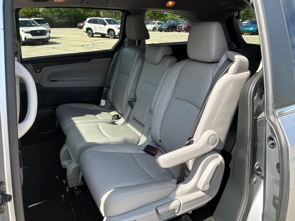 Used 2023 Honda Odyssey EX-L image 23