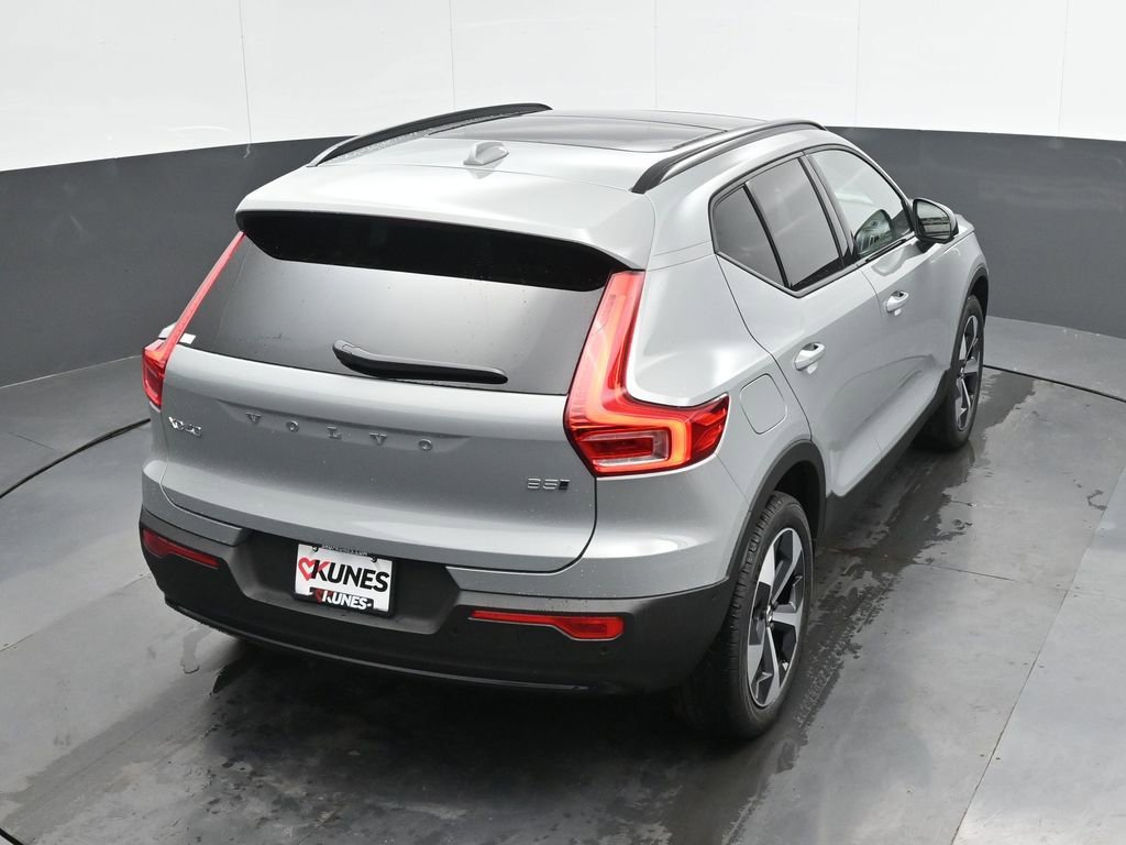 New 2026 Volvo XC40 B5 Plus w/ Protection Package Premier image 30