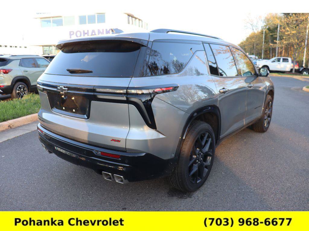 Used 2026 Chevrolet Traverse RS w/ LPO, Floor Liner Package FWD image 7
