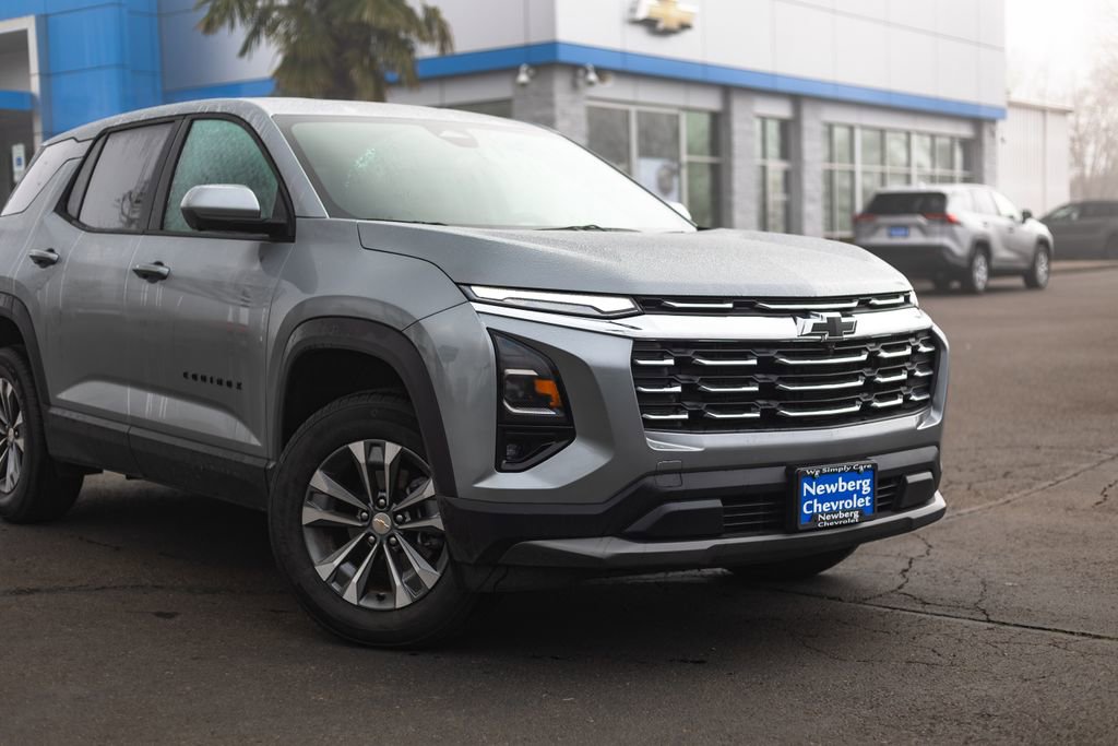 New 2026 Chevrolet Equinox LT w/ Convenience Package II image 3