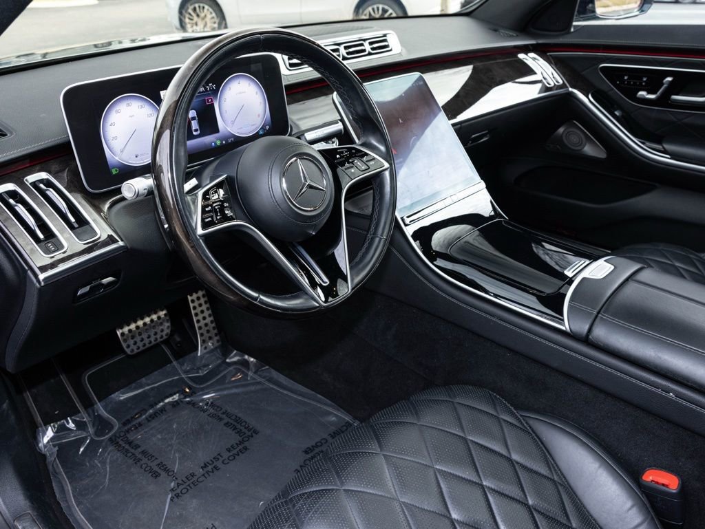 Used 2022 Mercedes-Benz S 580 4MATIC Sedan image 2