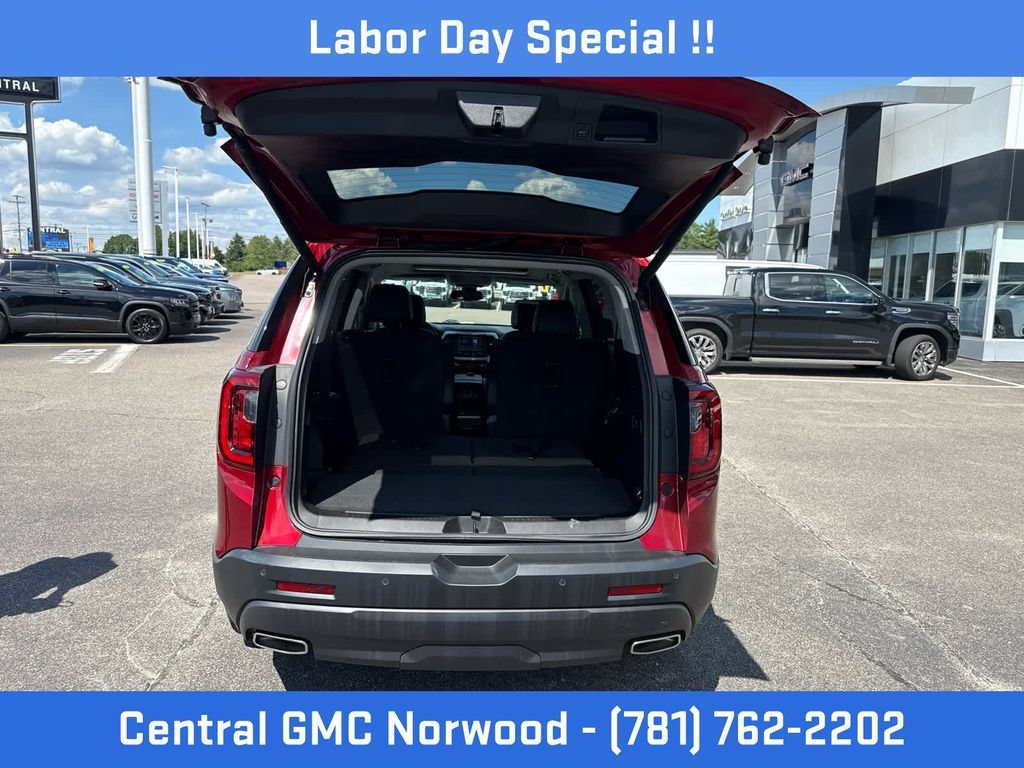 Certified 2023 GMC Acadia SLT w/ Elevation Edition AWD/4WD image 10