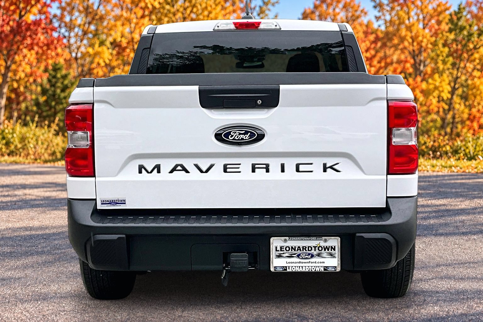 Used 2025 Ford Maverick XL FWD image 5