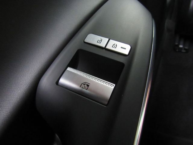 Used 2022 Genesis GV70 2.5T image 31