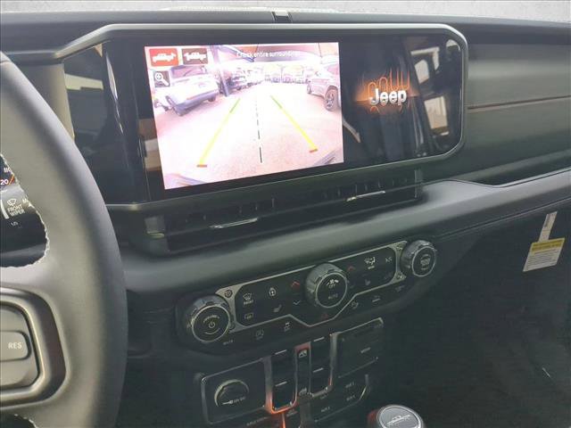 New 2025 Jeep Gladiator Mojave w/ Safety Group image 13