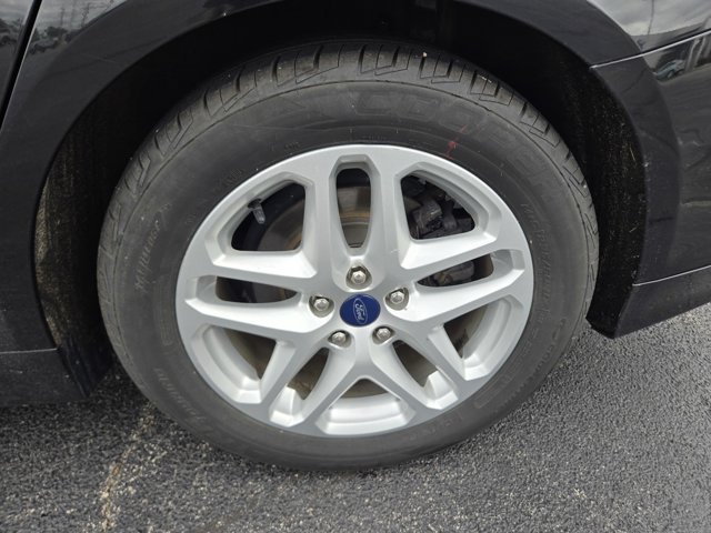 Used 2015 Ford Fusion SE FWD image 42