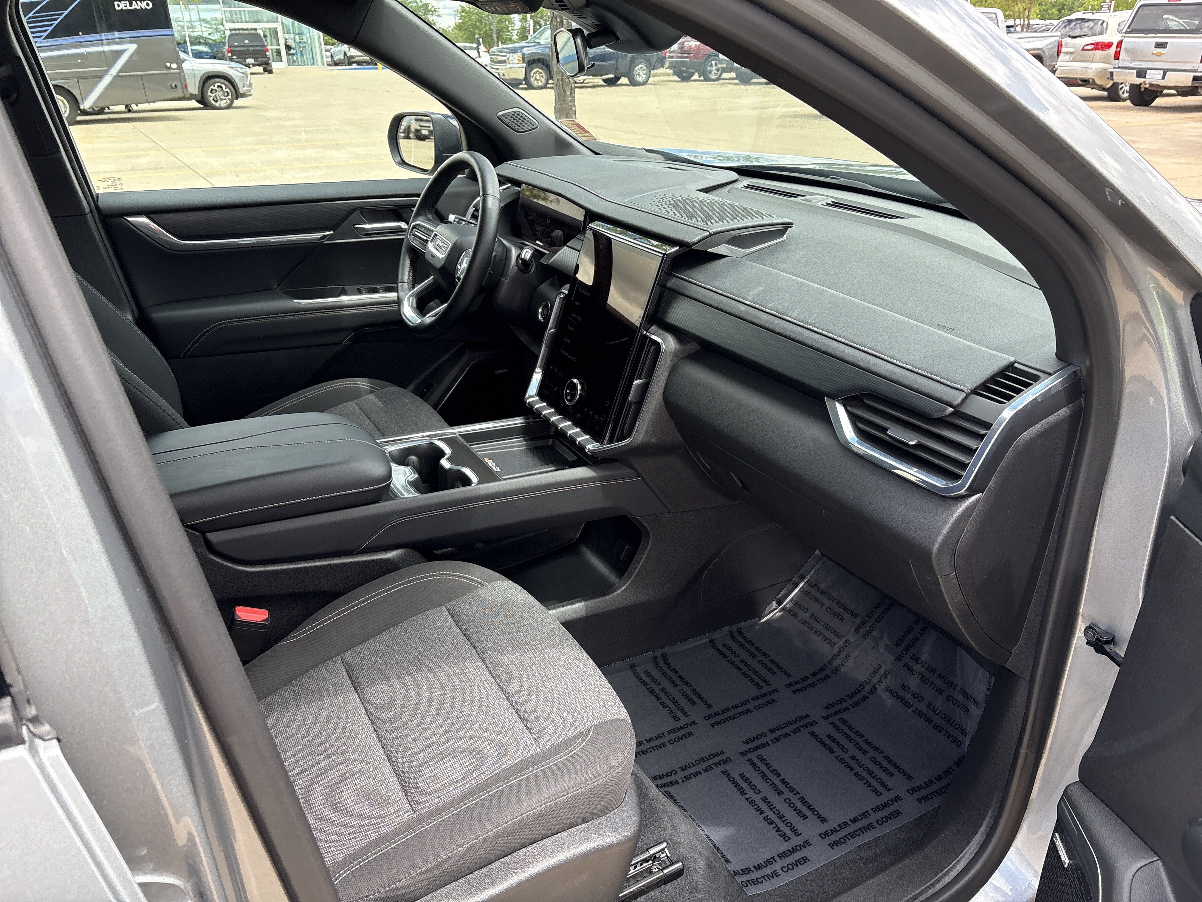 Used 2025 GMC Acadia Elevation FWD image 14