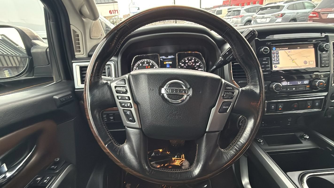Used 2018 Nissan Titan Platinum Reserve AWD/4WD image 21