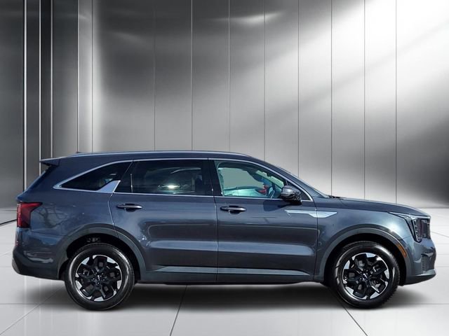 Used 2024 Kia Sorento S image 23