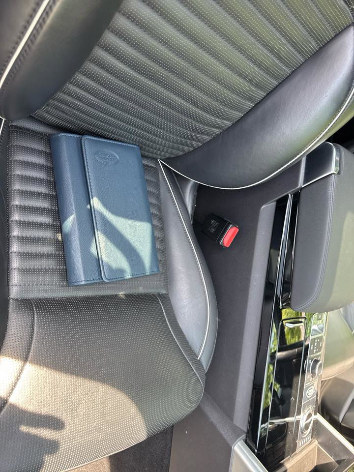 Used 2019 Land Rover Discovery HSE AWD/4WD image 13