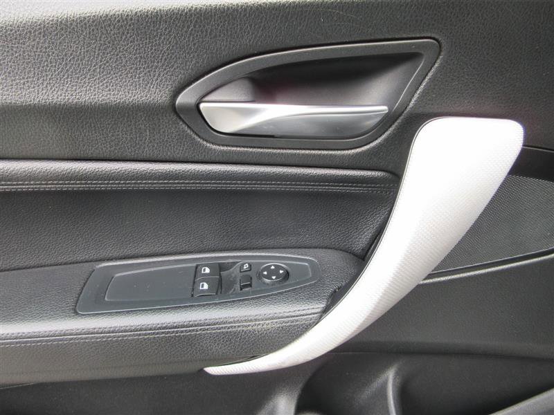 Used 2016 BMW M235i Coupe w/ Technology Package image 10