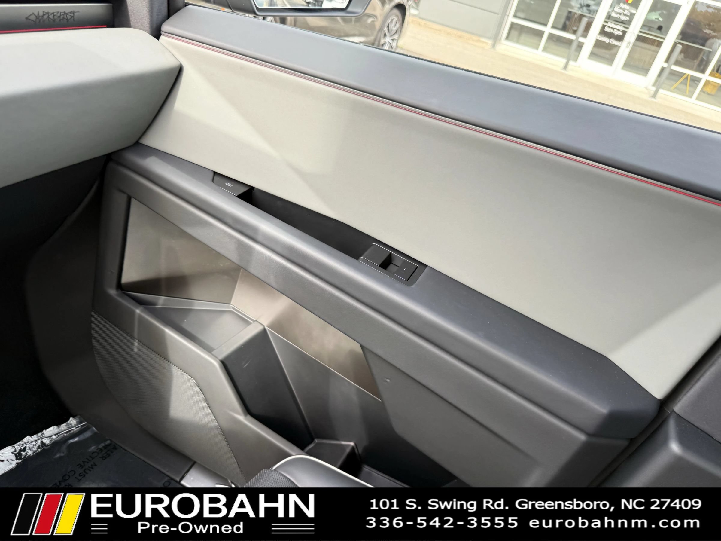 Used 2024 Tesla Cybertruck Cyberbeast AWD/4WD image 43